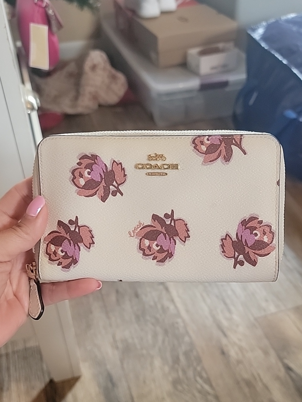 Coach Cream Zip-Around Wallet with Pink And Purple Floral Motif - Picture 3 of 17